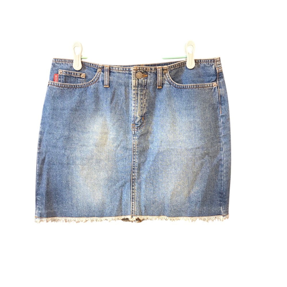 Bongo Vintage Denim Mini‎ Skirt Medium Wash Frayed Hem Y2K Size 11 Cotton